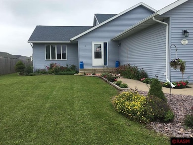 113 Timberwolf Dr, Mankato, MN 56001 - photo 7