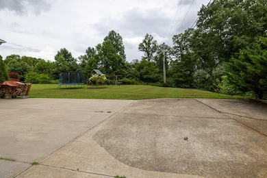 200 Saint Barts Dr, Hazard, KY 41701 - photo 7