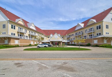 917 W Savidge St Spring Lake Blended-36