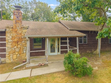 23291 Christian Rd, Braymer, MO 64624 - photo 3