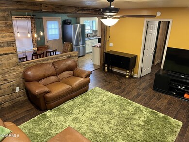 1646 Coles Chapel Rd, Sparta, TN 38583 - photo 3