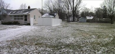1628 Huron St, Niles, MI 49120 - photo 2