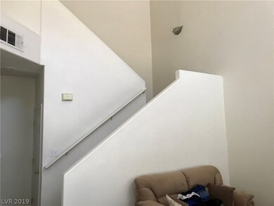 Easy Climb Stairway to Bedrooms and Baths (3 Bedro