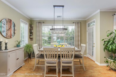 Dining with balcony