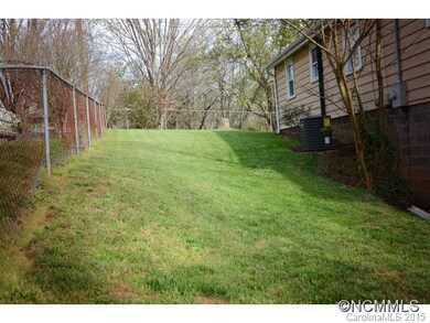 35 Shannon Dr, Asheville, NC 28803 - photo 6