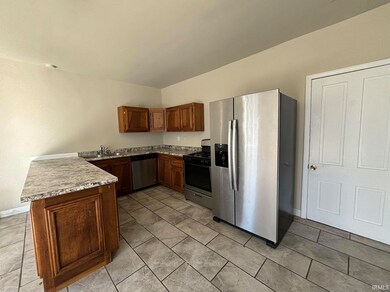 209 Sycamore St, Newburgh, IN 47630 - photo 6