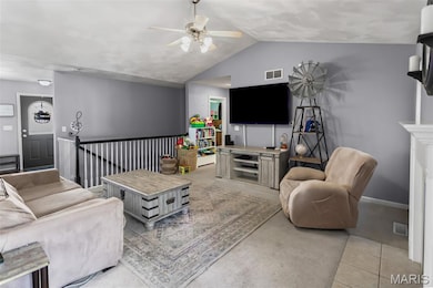 4834 Cedar Spring Dr, Highland, IL 62249 - photo 4