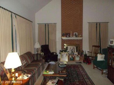 9207 Deveron Ct, Fairfax Station, VA 22039 - photo 4