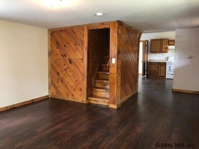 29 Pine St, Corinth, NY 12822 - photo 5