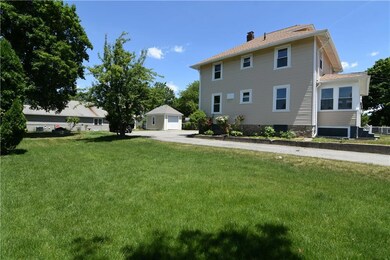 84 Warwick St, Woonsocket, RI 02895 - photo 2