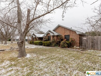 1301 Sparrow Trail, Copperas Cove, TX 76522 - photo 2