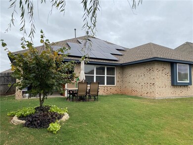 2516 SE 11th St, Moore, OK 73160 - photo 3