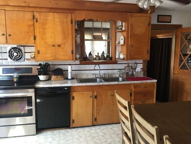 80 Parker St, Clinton, MA 01510 - photo 5