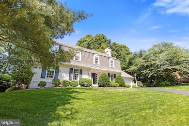 7644 Huntmaster Ln, McLean, VA 22102 - photo 3