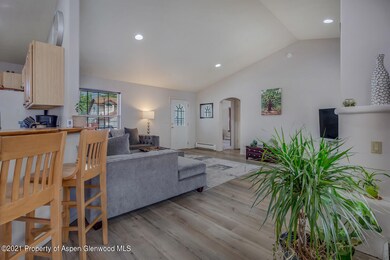 06_1357_Firethorn_Drive006_mls