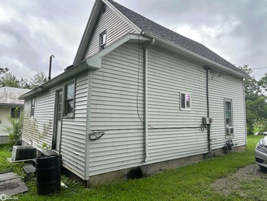 204 NE 7th St, Leon, IA 50144 - photo 4