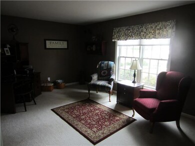 704 Wedgewood Dr, Marysville, OH 43040 - photo 4