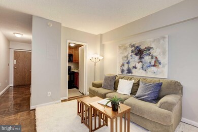 The President Condo unit 613, Washington, DC 20037 - photo 5