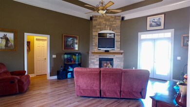 Photo 4