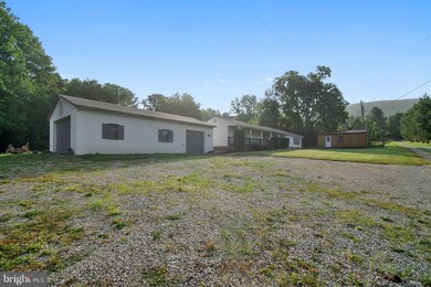 18714 Mccoy Rd, Sharpsburg, MD 21782 - photo 3