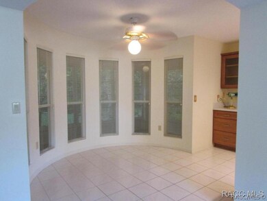 Closer view of breakfast nook