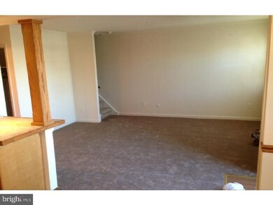 325 S Warminster Rd unit C4, Hatboro, PA 19040 - photo 4