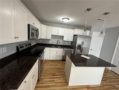 11 Gray Coach Ln unit 1103, Cranston, RI 02921 - photo 4