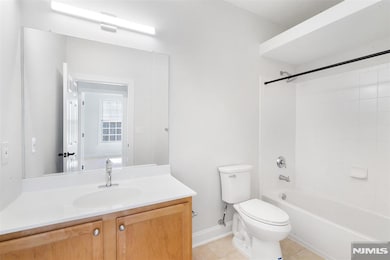 1100 Sterling Dr unit 809, Franklin Lakes, NJ 07417 - photo 6