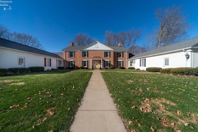 5 Patrician Dr unit E, Norwalk, OH 44857 - photo 2