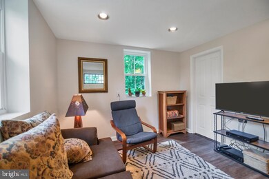 19 Saint Timothys Ln, Baltimore, MD 21228 - photo 4