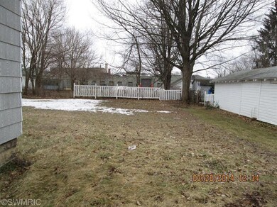 404 Wenzel St, Sturgis, MI 49091 - photo 2