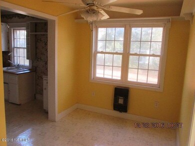 357 Shell Breakfast Area