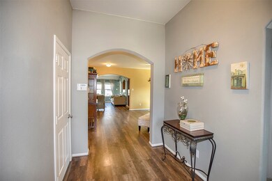 1802 Winding Trail Ln, Alvin, TX 77511 - photo 4