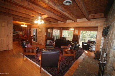 03 Greatroom with views