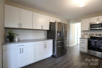 14027 Hackamore Dr, Matthews, NC 28105 - photo 7