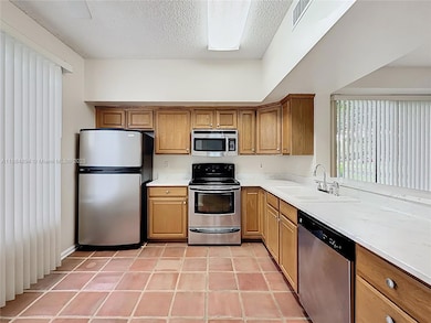 10524 NW 10th St unit A125, Plantation, FL 33322 - photo 5