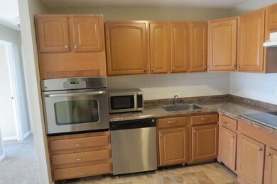 81 High St unit 11, Amesbury, MA 01913 - photo 5