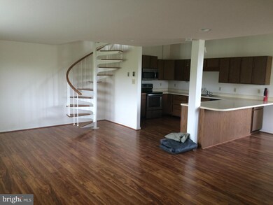 9917 Millrace Ln unit 2, Marshall, VA 20115 - photo 5
