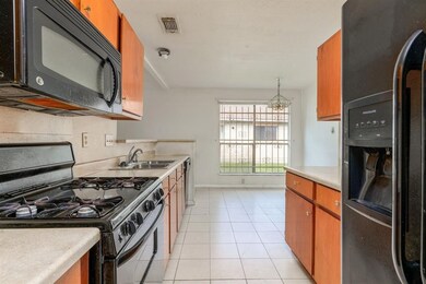 3318 Creek Grove Dr, Houston, TX 77066 - photo 6