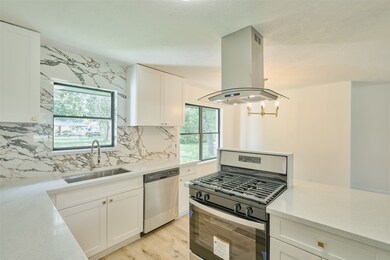 513 Tallant St, Houston, TX 77076 - photo 3