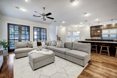 1028 E 7th 1/2 St, Houston, TX 77009 - photo 5