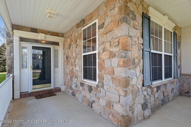 8 Georgetown Ct Allentown NJ-large-007-0