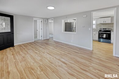 201 Connecticut St, Washington, IL 61571 - photo 7