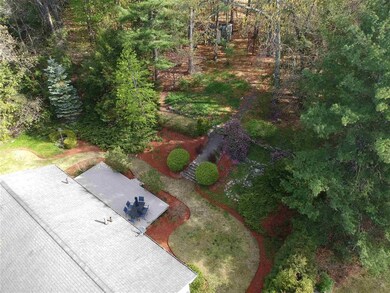 22 Thoreau Dr, Nashua, NH 03062 - photo 6