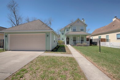 1114 S Hood St, Alvin, TX 77511 - photo 4