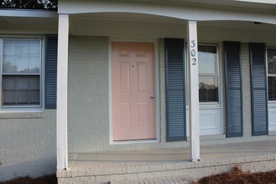 302 Irwin St, Tifton, GA 31794 - photo 2