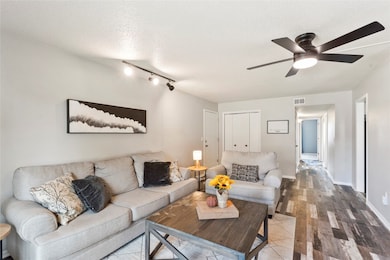 869 Kerry Ln SE unit 46, Cedar Rapids, IA 52403 - photo 5