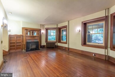 315 Copples Ln, Wallingford, PA 19086 - photo 2