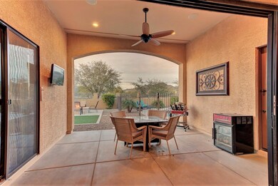 HUGE COVERED PATIO