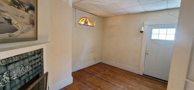 35 Avon St unit 1, Wakefield, MA 01880 - photo 4